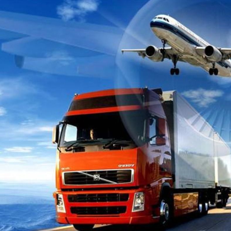 Petit camion de Chine à la cargaison d'extra large de l'Europe DDP Yiwu au courtier d'expédition de la Pologne